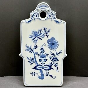 Vintage Blue Danube Blue Onion Hanging Cheese or Bread Board 10"×5.5" EUC